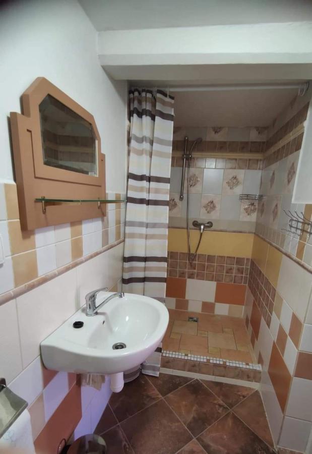 Cafe Nostalgie Dvouluzkovy Romanticky Pokoj Krásná Lípa Esterno foto